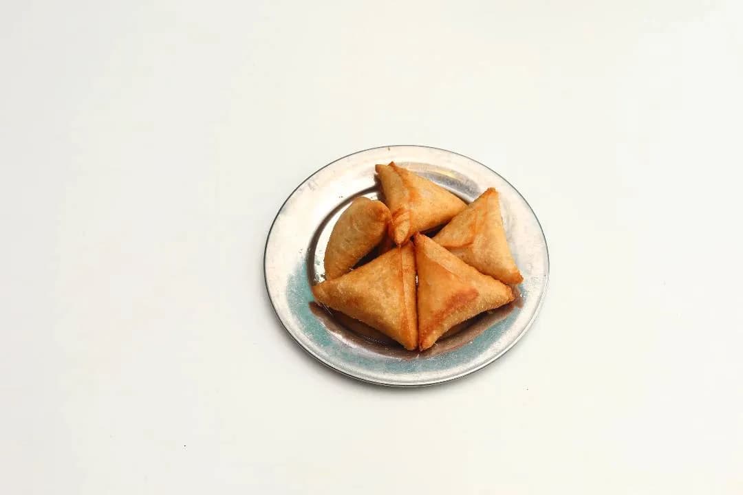 Cheese sambousek