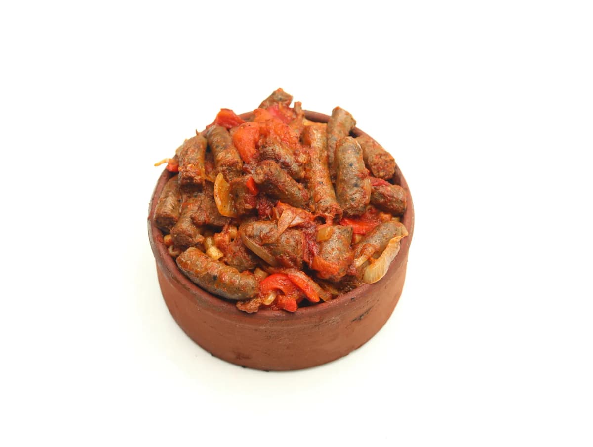 طاجن مكرونة بالسجق